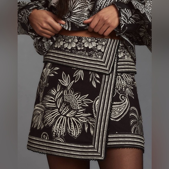 FARM Rio Dresses & Skirts - Farm Rio Paisley Bloom Wrap Skirt!